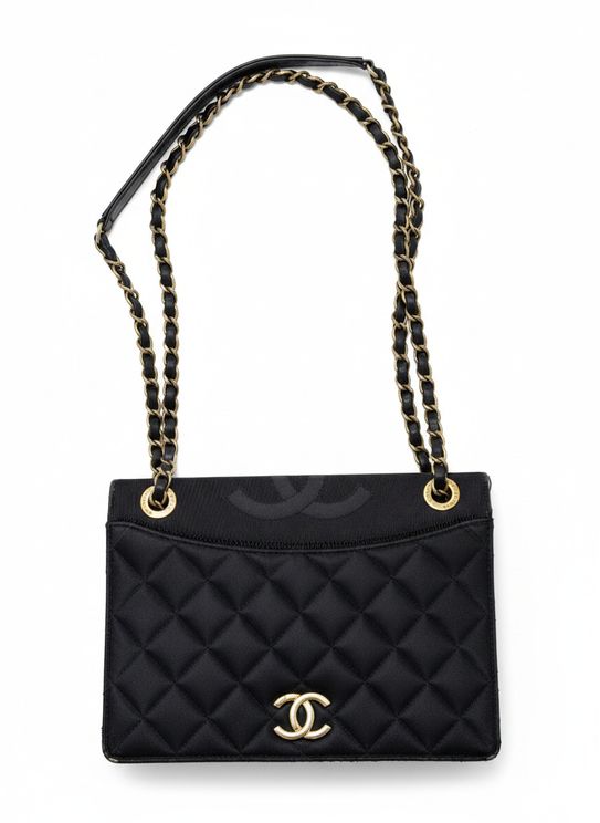 Vintage CC Logo Quilted Jersey Shoulder Bag