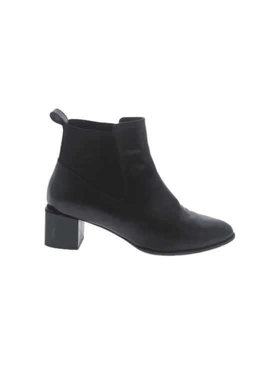 MM Ankle Boots