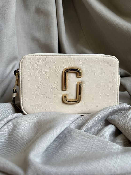 The Snapshot Cream Bag