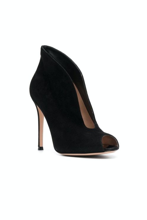 Vamp Black Pumps