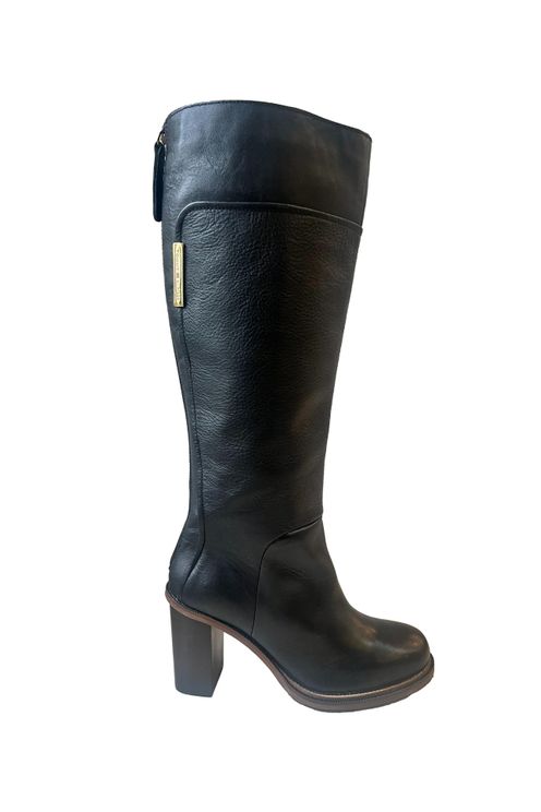 Black boots