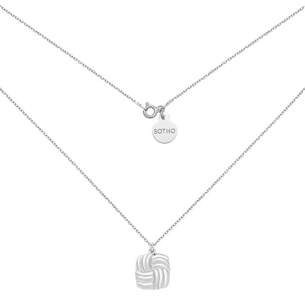 Srebrny naszyjnik z retro kwadratem Srebrny naszyjnik z retro kwadratem